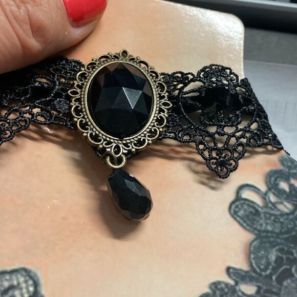 NEW Black Gothic Victorian Vampire Oval Pendant Lace Choker Adjustable Necklace - Picture 6 of 7